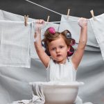 “Minhas roupas nunca cheiraram tão bem”: ela adiciona um ingrediente natural à máquina de lavar