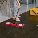Adeus, sujeira nas juntas do piso: 8 dicas para limpá-las e deixá-las como novas