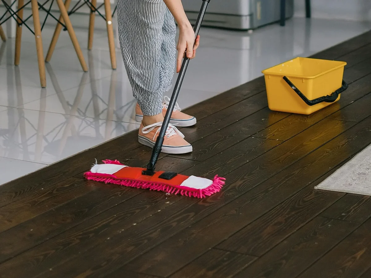 Adeus, sujeira nas juntas do piso: 8 dicas para limpá-las e deixá-las como novas