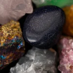 Qual é a sua pedra talismã? Guia mensal sobre pedras preciosas e seus significados ocultos