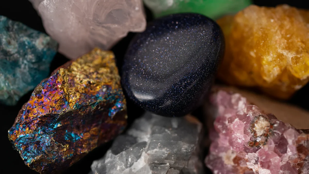 Qual é a sua pedra talismã? Guia mensal sobre pedras preciosas e seus significados ocultos